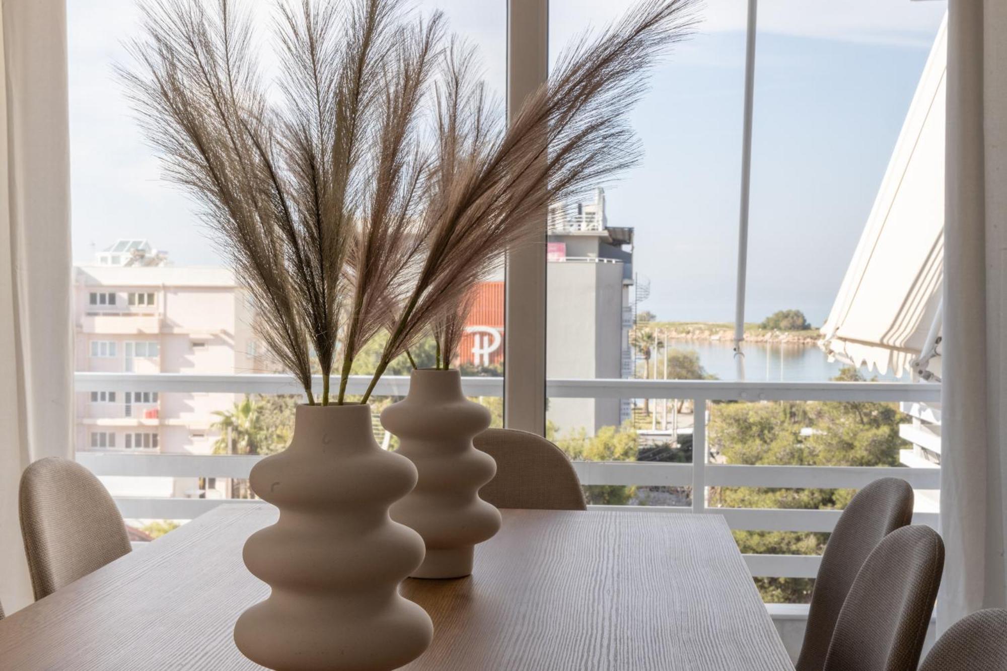 Luxurious 3-Bedroom Seaside Retreat Fully Renovated In 2025 Афины Экстерьер фото